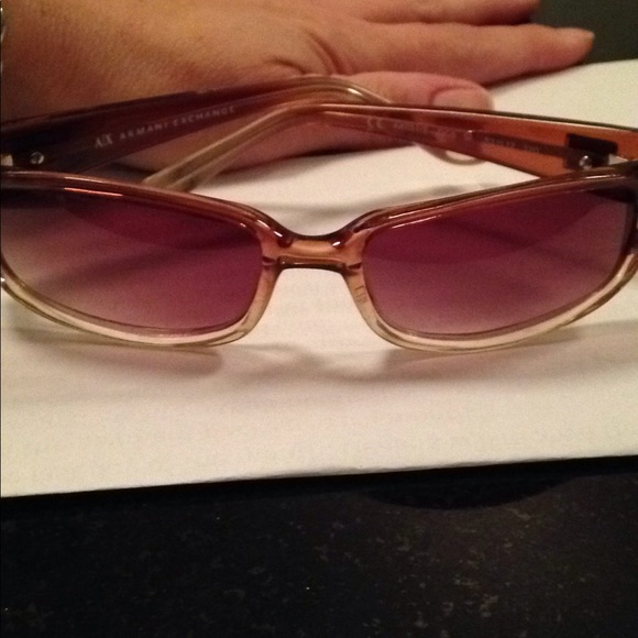 Sunglasses - Picture 3 of 4